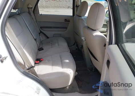 2011 Ford Escape Xlt z USA, uszkodzony, nr VIN 1FMCU9D77BKB28199